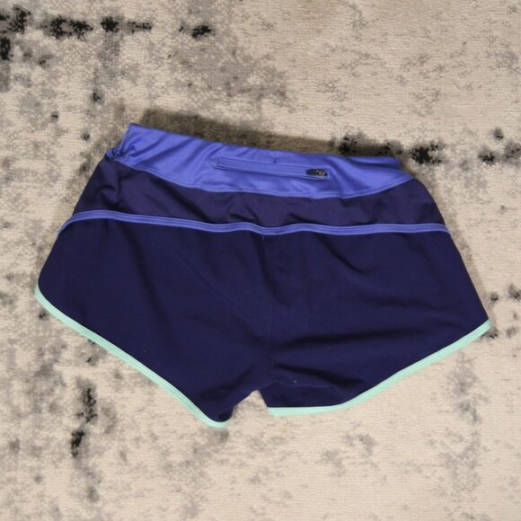 The North Face Women Gym Shorts - Picture 2 of 6